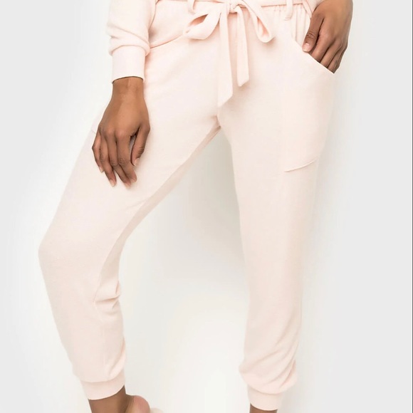 Gibsonlook pink hoodie and matching tie dye belted  joggers size Large brand new - Picture 4 of 16